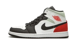 Jordan 1 Mid SE "Red Black Toe"