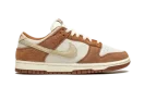 Dunk Low PRM "Medium Curry"