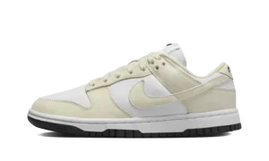 NIKE DUNK LO LX WMNS "Coconut Milk"