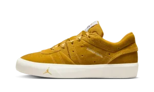 Jordan Series.05 SE WMNS "Gold Velvet"