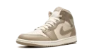 Air Jordan 1 Mid "LEGEND LIGHT BROWN"