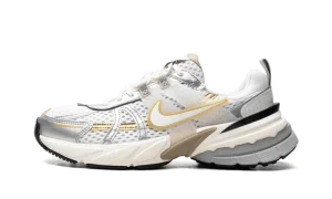 V2K Run WMNS "Khaki Metallic Silver"