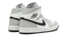 AIR JORDAN 1 MID WMNS "Grey Fog"