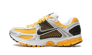 Zoom Vomero 5 "University Gold'"