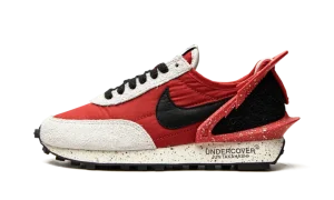 DAYBREAK UNDERCOVER MNS WMNS "University Red"