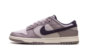 Dunk Low SE "Light Violet Ore"