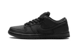 SB Dunk "Triple Black"