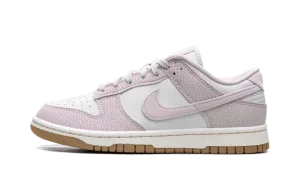 Dunk Low WMNS "Platinum Violet"