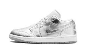 Air Jordan 1 Low SE WMNS "Metallic Silver"