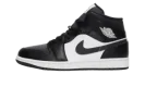 Jordan 1 Mid "Off Noir Toe"