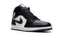 Jordan 1 Mid "Off Noir Toe"