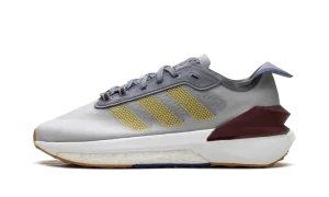 Avryn "Grey Shadow Red"