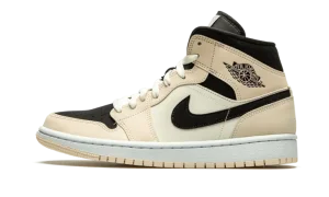 AIR JORDAN 1 MID WMNS "Guava Ice"