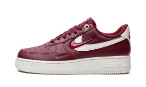 AIR FORCE 1 LO WMNS "Logo Pack - Deep Red"