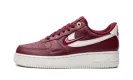 AIR FORCE 1 LO WMNS "Logo Pack - Deep Red"