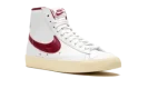 BLAZER MID '77 WMNS "Just Do it"