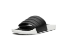 Adilette Boost Slides