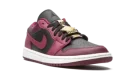 AIR JORDAN 1 LO SE WMNS "Beetroot"