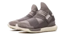 Y-3 Qasa