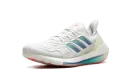 Ultra Boost 22 WMNS "Heat.RDY White Iridescent"