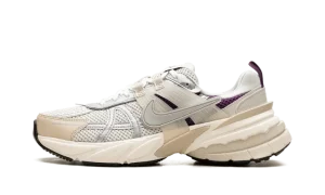 V2K Run Prm Wmns "Light Bone"