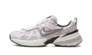 V2K Run Wmns "Platinum Violet"
