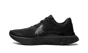 React Infinity Run Flyknit 3 "Triple Black"