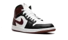 Jordan 1 Mid SE "Dark Pony"