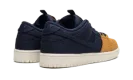 SB Dunk Low "Midnight Navy/Desert Ochre" DX6775 400