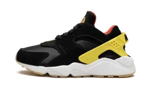 AIR HUARACHE WMNS "Go the Extra Smile"