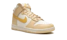 DUNK HIGH WMNS "Pale Vanilla"
