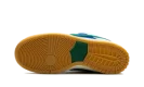 Dunk Low SB "Hyper Royal Malachite"