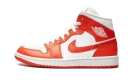 AIR JORDAN 1 MID WMNS "Habanero Red"