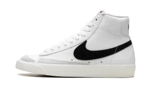 Blazer Mid 77 VNTG "White - Black" BQ6806 100