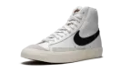 Blazer Mid 77 VNTG "White - Black" BQ6806 100