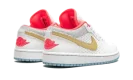 AIR JORDAN 1 LO SE WMNS "White / Sesame / Flash Crimson"