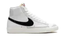 Blazer Mid 77 VNTG "White - Black" BQ6806 100