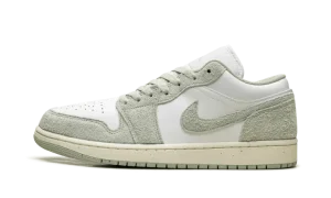 Air Jordan 1 Low SE "Seafoam"