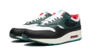 Air Max 1 "LeBron James x Liverpool"