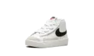Blazer Mid '77 "White/Black" DA4088 100