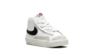 Blazer Mid '77 "White/Black" DA4088 100