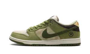 SB Dunk Low "Yuto Horigome - Matcha" HF8022 300