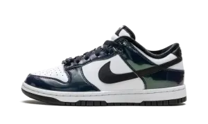Dunk Low SE WMNS "Just Do It Iridescent" FQ8143 001