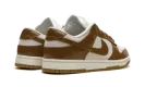 DUNK LOW WMNS "Brown Ostrich" FJ2260 001