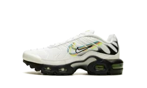 Air Max Plus Big Kid "Layered Swoosh" DV7140 100