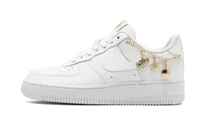 AIR FORCE 1 '07 LX MNS WMNS "Lucky Charms" DD1525 100