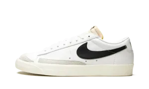Blazer Low '77 Vintage "White / Black" DA6364 101