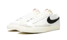 Blazer Low '77 Vintage "White / Black" DA6364 101