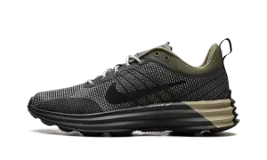 Lunar Roam SE "Medium Olive" FZ8116 201