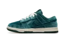 DUNK LO MNS WMNS "Green Velvet" DZ5224 300